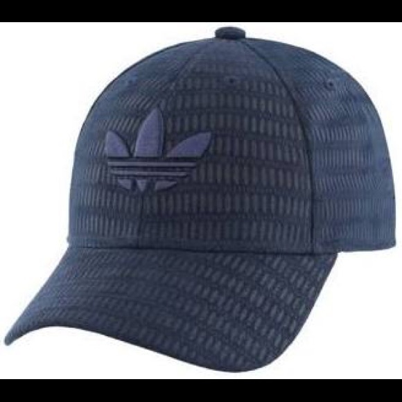‼️Adidas Originals Trefoil Plus SnapBack❗️❗️ - Picture 1 of 3